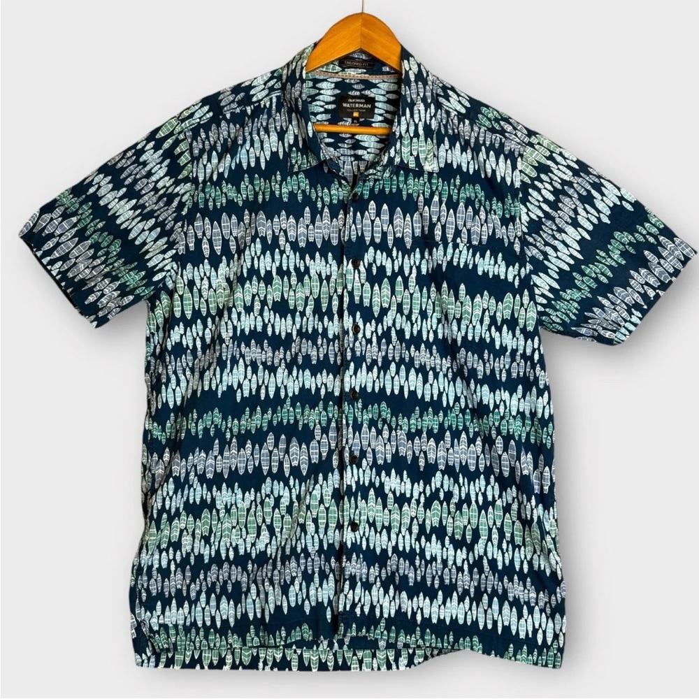 Quicksilver Waterman Tailored Fit Button Up Shirt Mens XL Blue Surfing Board